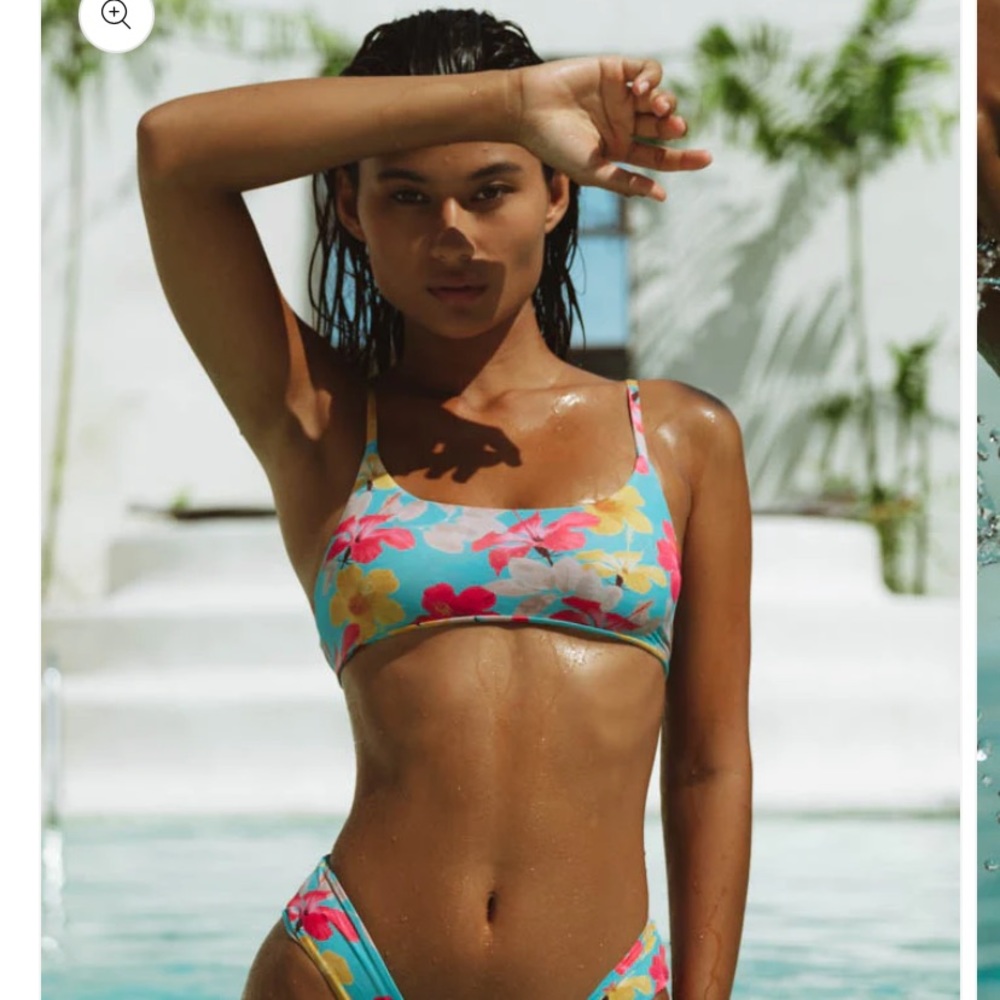 Flor Oceania Hawaiian Summer Sport Cross Back Top